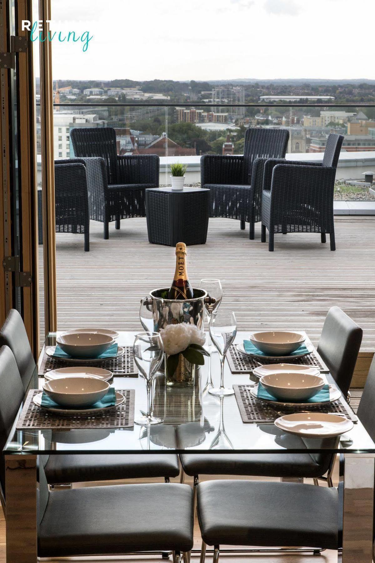 The Penthouse At Hewitt 호텔 독서 외부 사진
