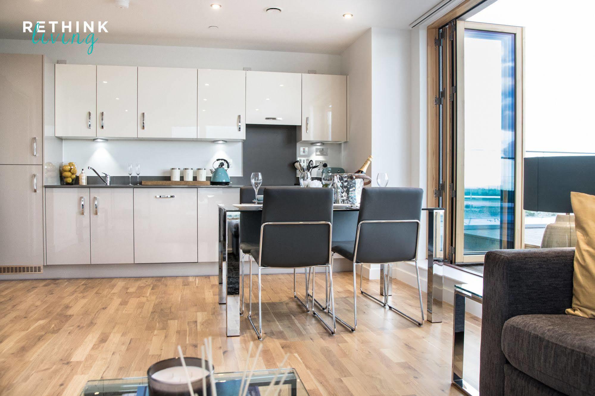The Penthouse At Hewitt 호텔 독서 외부 사진